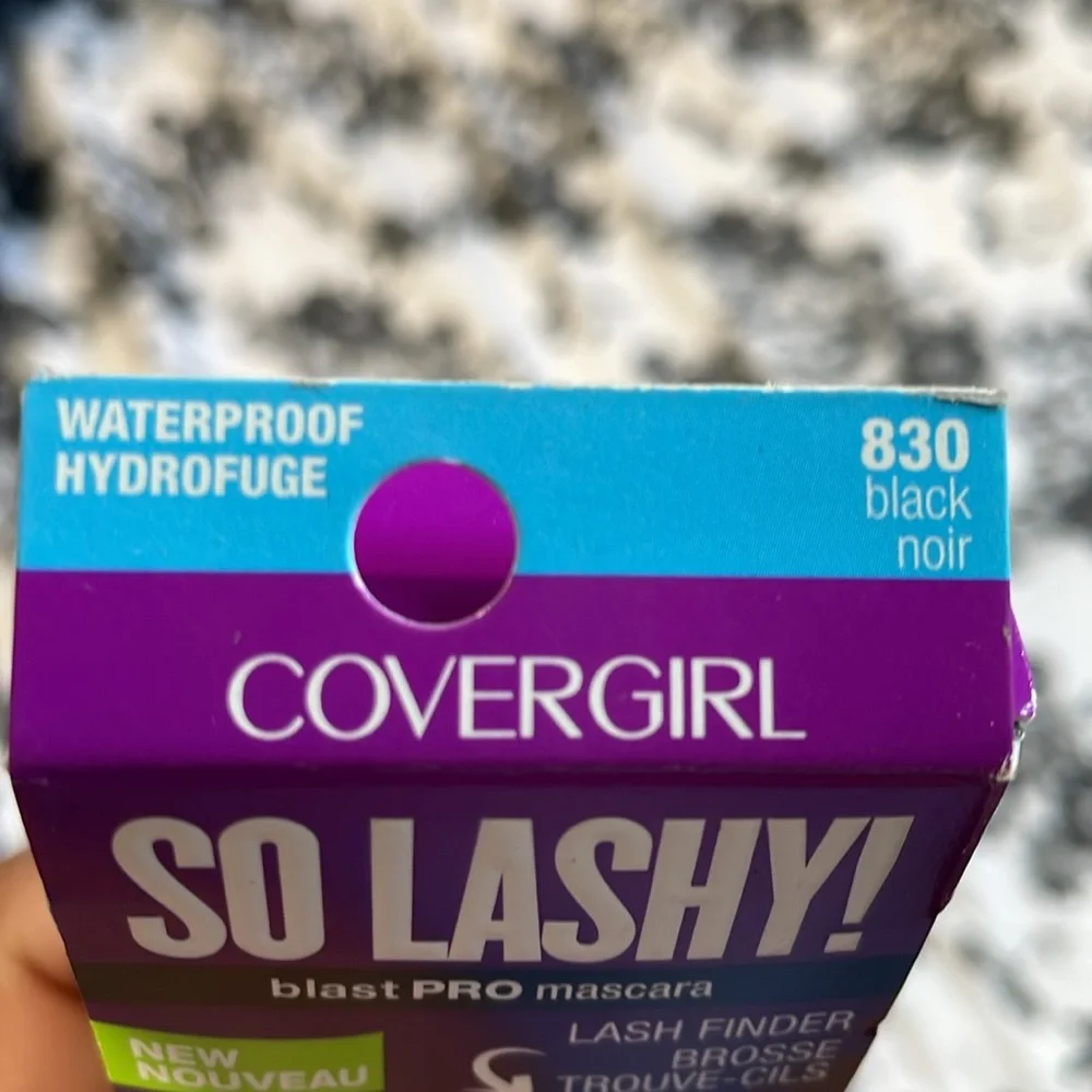 Laura Gellar LashBoss Bold Mascara & Covergirl So Lashy both black